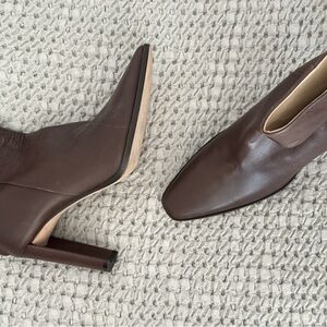 Theory boots